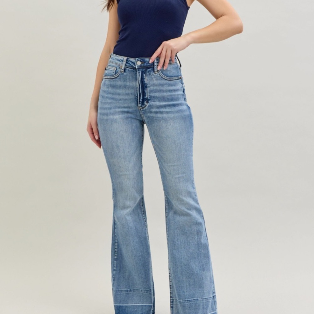 Judy Blue Classic Blue Flare Jeans for Women, new - Picture 8 of 16